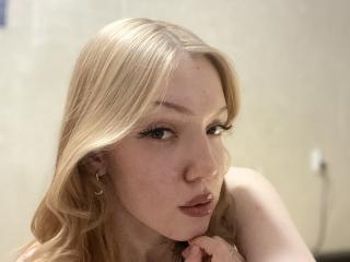 AlexandraKeto - Live sex cam - 28278488