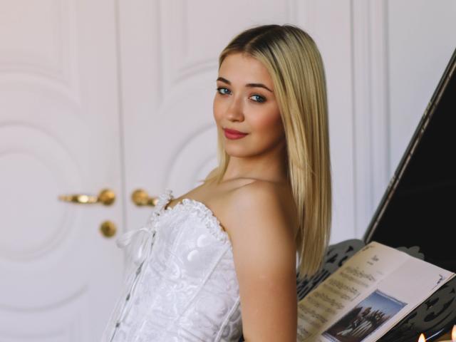 AliceFlorent - Live porn &amp; sex cam - 28281845