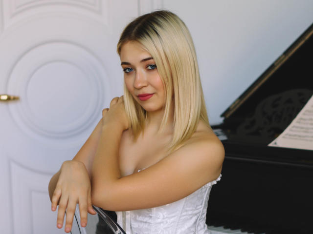 AliceFlorent - Live porn &amp; sex cam - 28281857