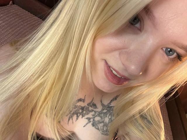 EnchantingEyes - Live sex cam - 28284350