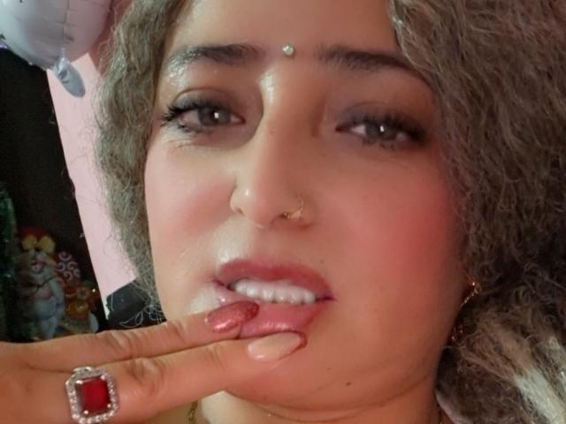 AlessadraJones - сексуальная веб-камера в реальном времени - 28285931