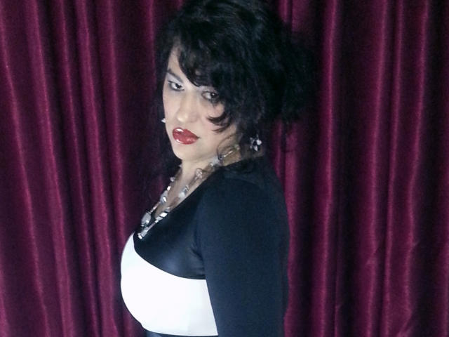 AriesQueenForU - Live porn &amp; sex cam - 2828666