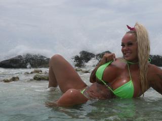 BonnievonClyde-hot - Live porn &amp; sex cam - 28288490