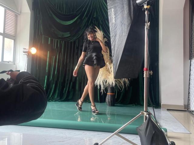 EmmaEbony - Live porn &amp; sex cam - 28288637