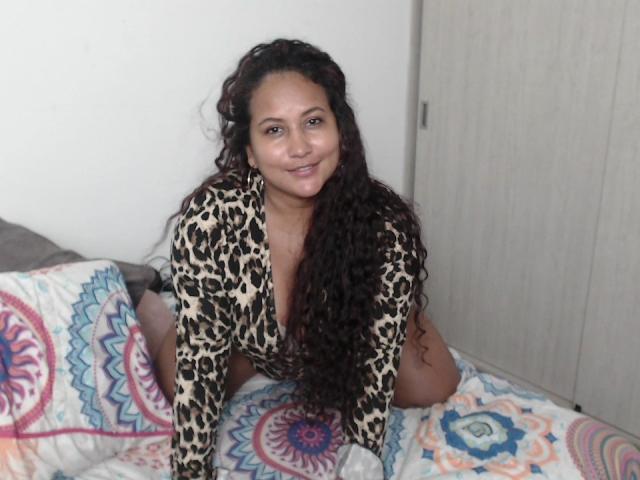 YiyaHot69 - Live Sex Cam - 28294706