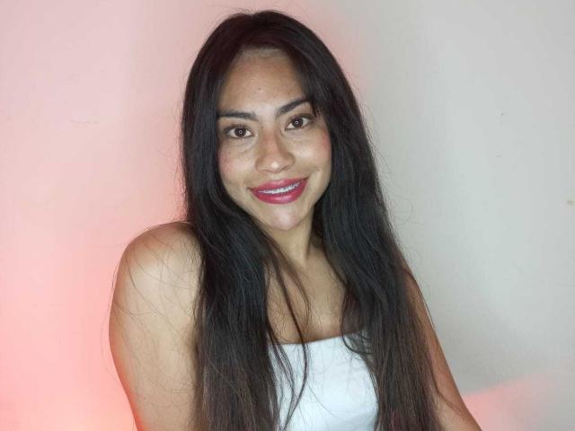 EmilyMitchell - Live porn &amp; sex cam - 28304480