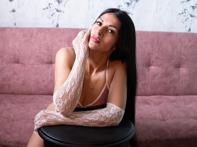 GiaDaza - Live porn &amp; sex cam - 28321565