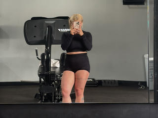 AtheneaRossi - Live sex cam - 28324415