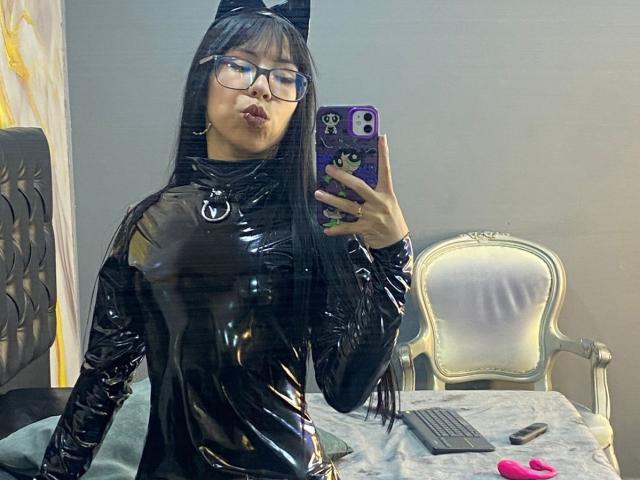 MiaDeLune - Live porn &amp; sex cam - 28328324