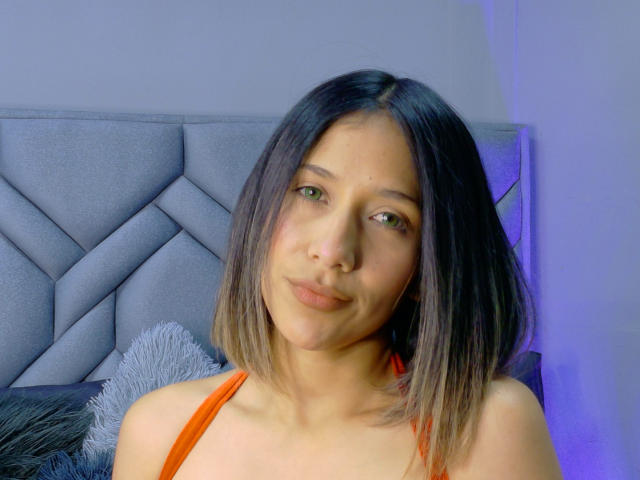 BrianaHarpers - Live porn &amp; sex cam - 28331816