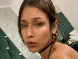 KiaraHernandezX - Live porn &amp; sex cam - 28333283