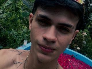 KataAndByron - Live porn &amp; sex cam - 28334018