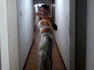 AngelicaCourse - Live porn &amp; sex cam - 28335512