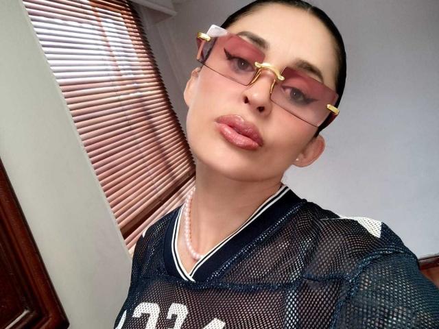 AngelicaCourse - Live porn &amp; sex cam - 28335542