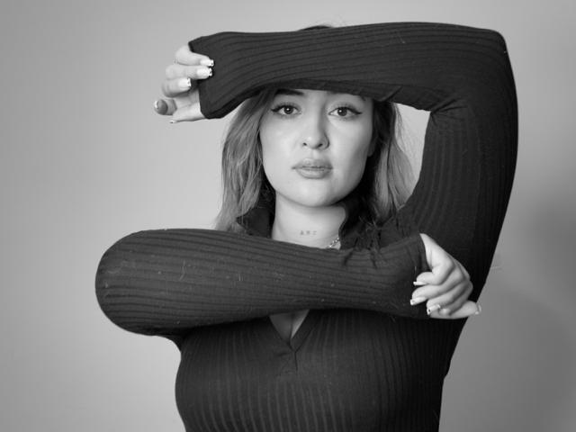 MaeCollins - Live porn &amp; sex cam - 28336100