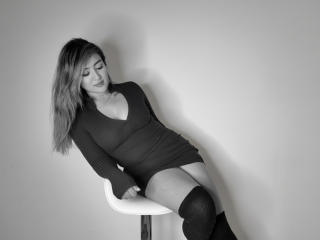 MaeCollins - Live porn &amp; sex cam - 28336103