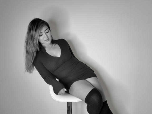 MaeCollins - Live porn &amp; sex cam - 28336103