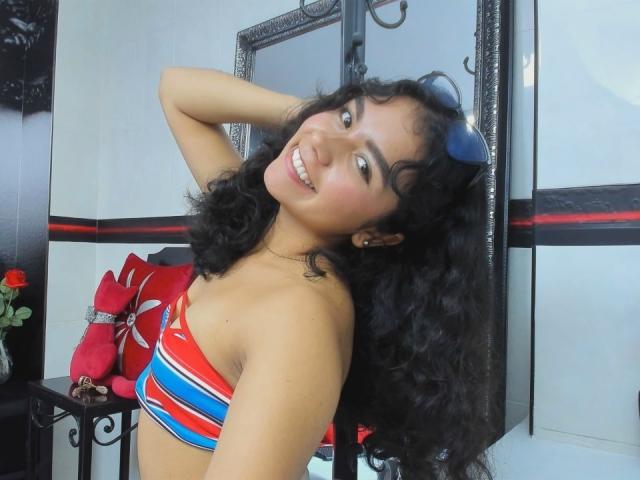 JuliaBennett - Live porn &amp; sex cam - 28337228