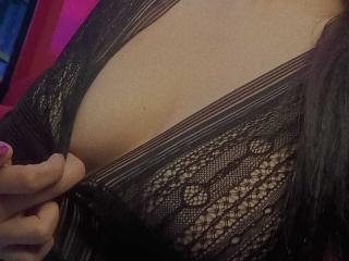 MiaDiiaz - Live Sex Cam - 28337459