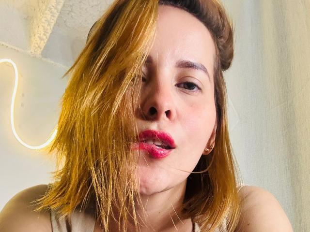 SaritaVelez - Live porn &amp; sex cam - 28339022