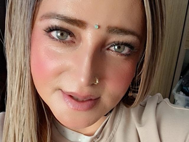 AlessadraJones - Live sex cam - 28339688