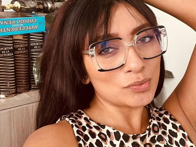 AmelineRousseau - Sexe cam en vivo - 28341584