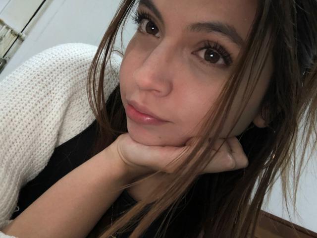 EmiliaJade - Live porn &amp; sex cam - 28342118