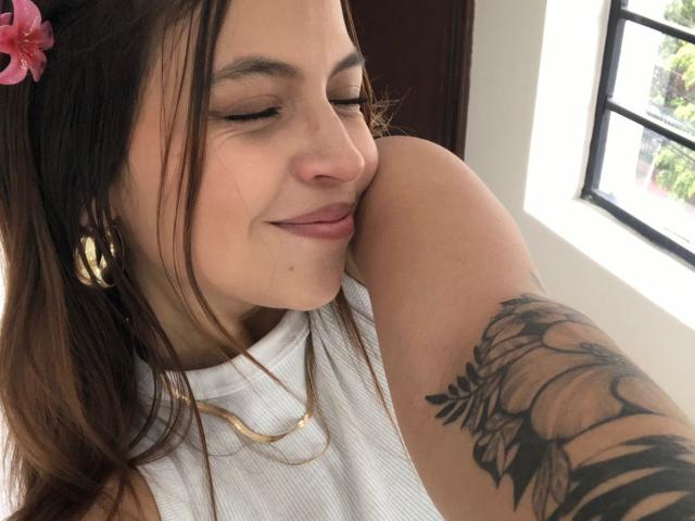 EmiliaJade - Live porn &amp; sex cam - 28342262