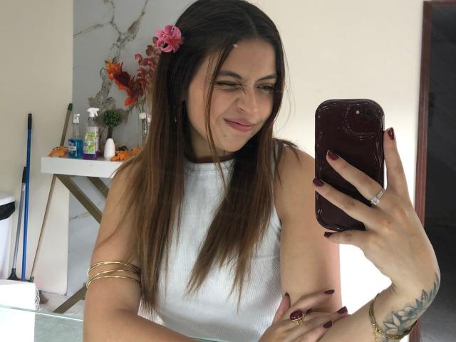 EmiliaJade - ライブポルノ&amp;セックスカム - 28342265