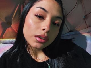 EmilyVv - Live sex cam - 28342781