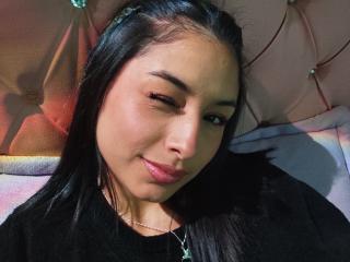 EmilyVv - Live sex cam - 28342817