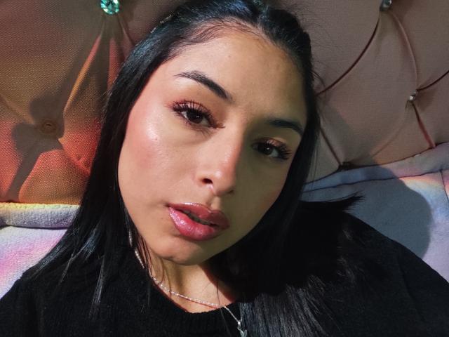 EmilyVv - Live porn &amp; sex cam - 28342868