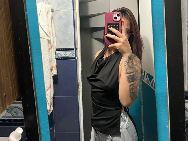 EmiliaJade - Live porn &amp; sex cam - 28343381