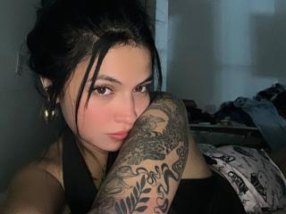 EmiliaJade - Live porn &amp; sex cam - 28343417