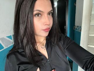 EmiliaJade - Live porn &amp; sex cam - 28343444