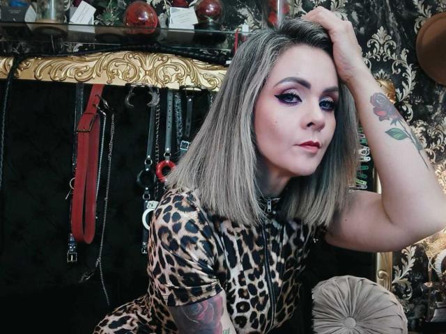 VictoriiaGray - Live porn &amp; sex cam - 28343663