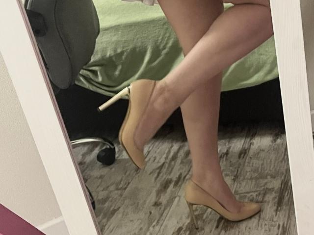 UniqueLady - 라이브 포르노 &amp; 섹스 캠 - 28345079