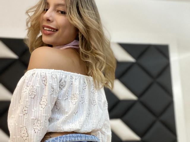 AmaraRicci - Sexe cam en vivo - 28348748