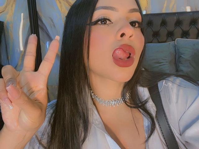 LindaFrancoo - Live porn &amp; sex cam - 28350284