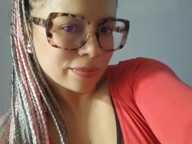 ElennaCruz - Live sex cam - 28355267