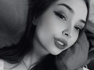 Ver la ficha detallada de JullyMood-hot