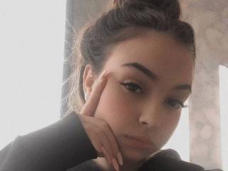 Ver la ficha detallada de JullyMood-hot