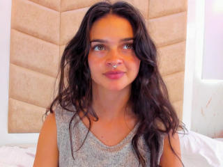 Ver la ficha detallada de LucyySky