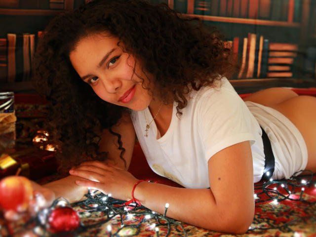 AriaVega - Live porn &amp; sex cam - 28361399