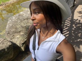 Ver la ficha detallada de EmmaLatin