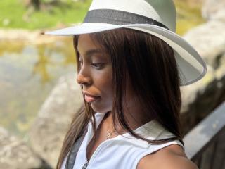 EmmaLatin - Live porn &amp; sex cam - 28364069