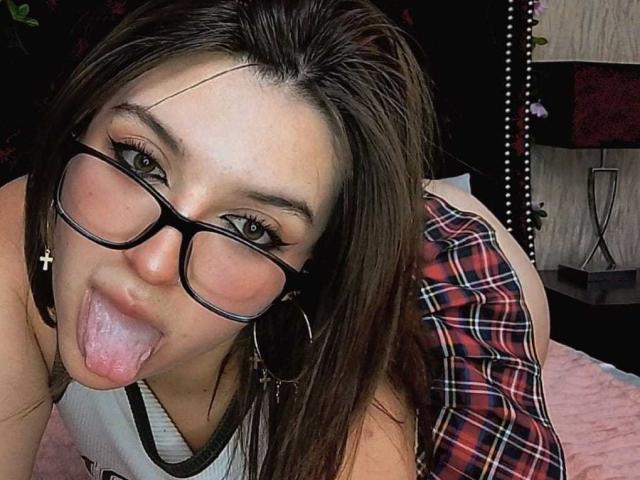 ZoeyClark - Live porn &amp; sex cam - 28364525