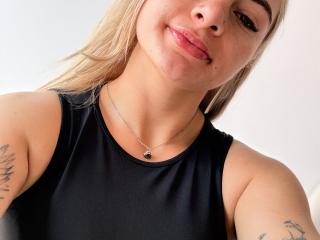 AtheneaRossiの詳細情報を見る