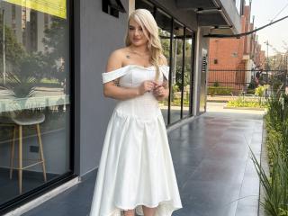 AtheneaRossi - Live Sex Cam - 28367678