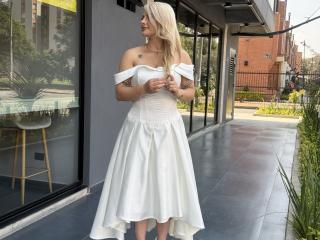 AtheneaRossi - Sexe cam en vivo - 28367708